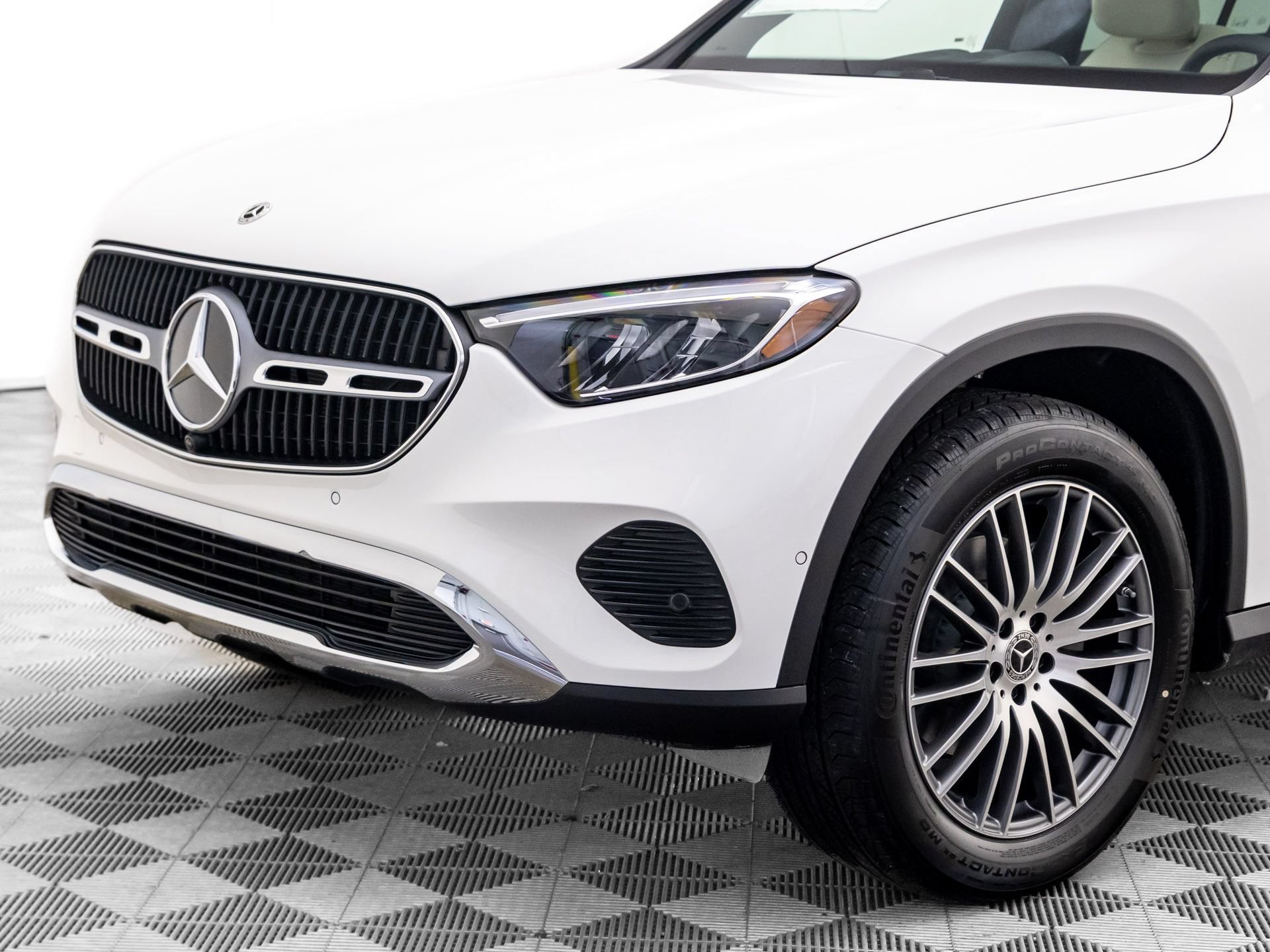 New 2026 Mercedes-Benz GLC 300 4MATIC image 36
