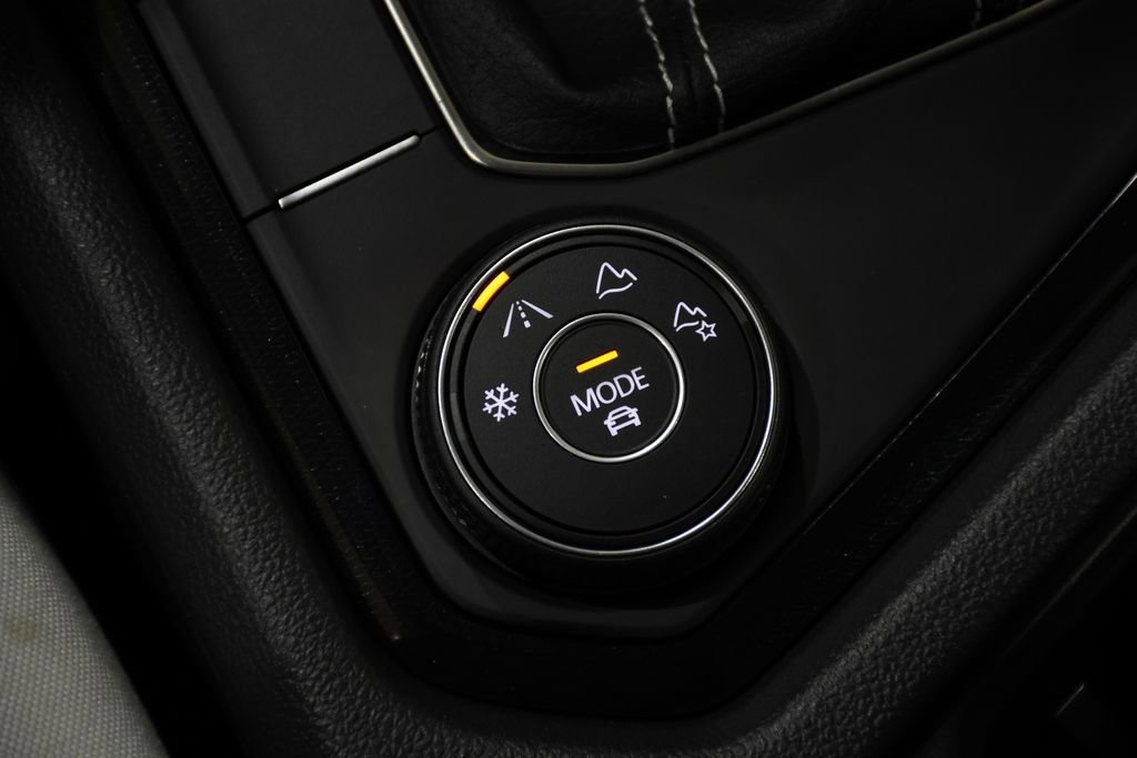 Used 2025 Volkswagen Taos S image 26