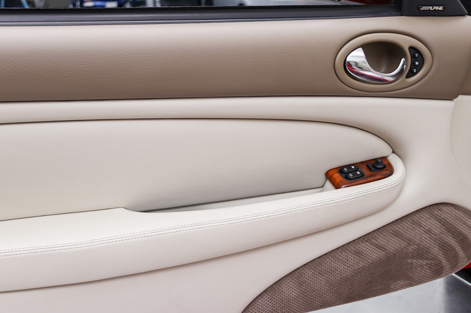 Used 2000 Jaguar XK8 Convertible RWD image 31