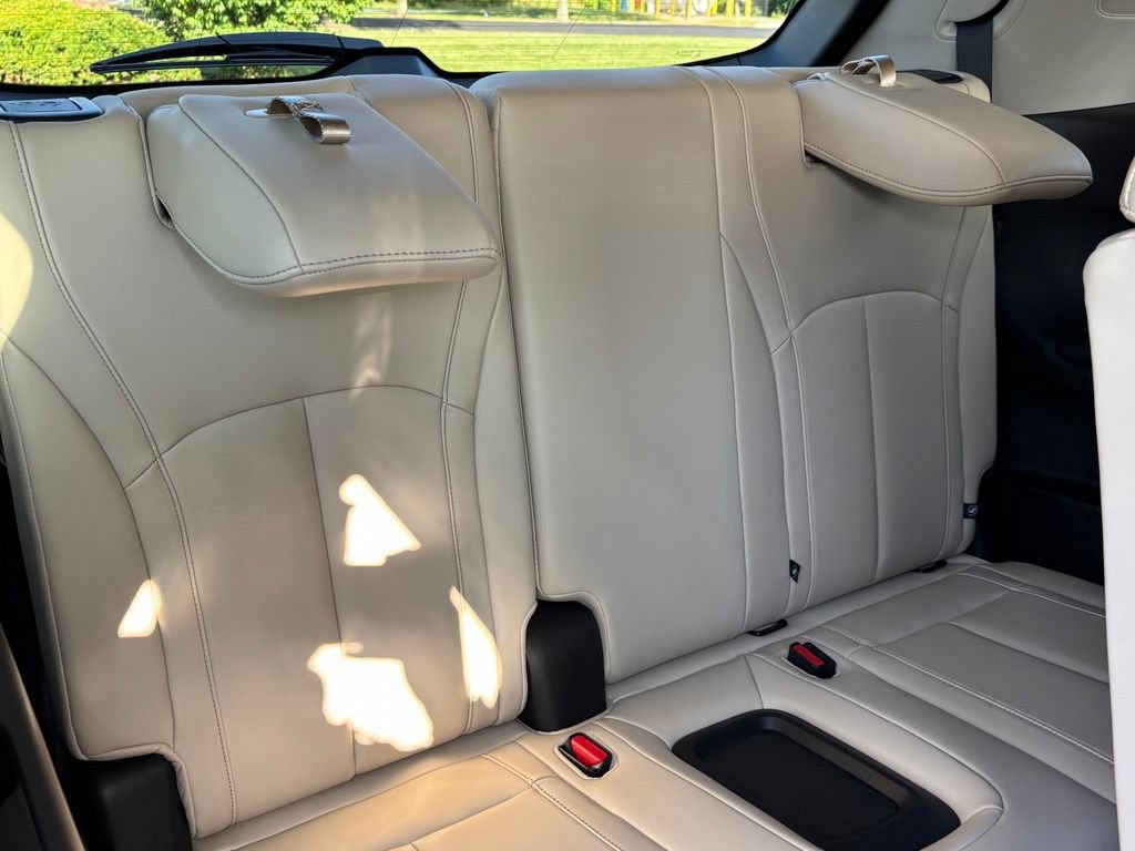 Used 2025 INFINITI QX60 Luxe w/ Cargo Package AWD/4WD image 33