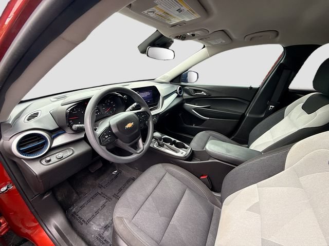 Used 2024 Chevrolet Trax LS FWD image 20