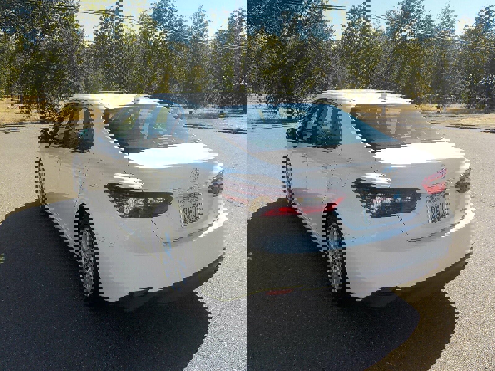 Used 2023 Toyota Camry LE image 7