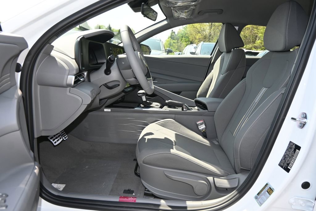 New 2026 Hyundai Elantra Sport FWD image 9