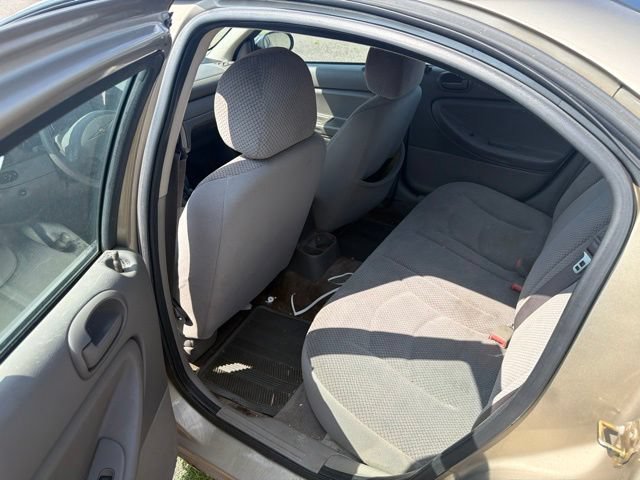 Used 2004 Chrysler Sebring LX FWD image 10