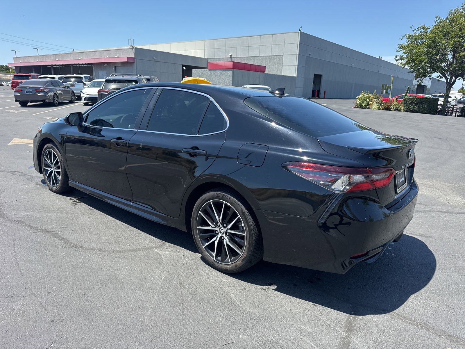 Certified 2024 Toyota Camry SE FWD image 5