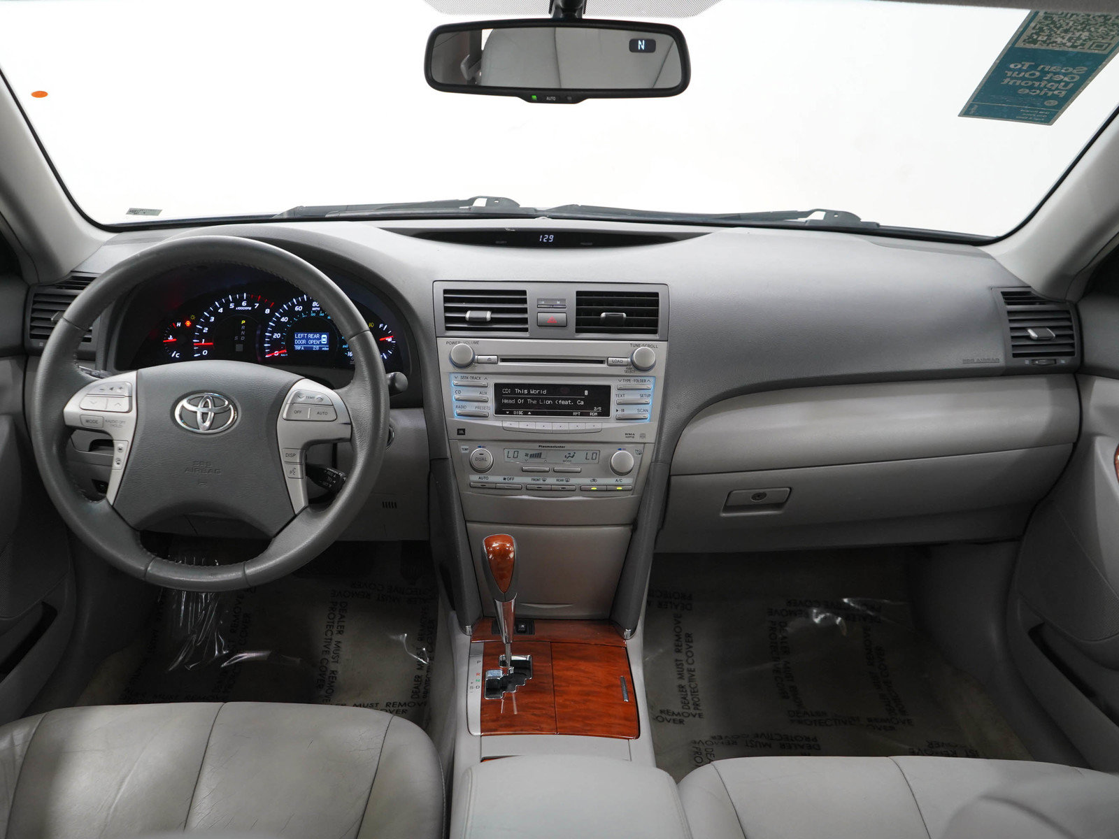Used 2011 Toyota Camry XLE w/ XLE Extra-Value Pkg #1 FWD image 14