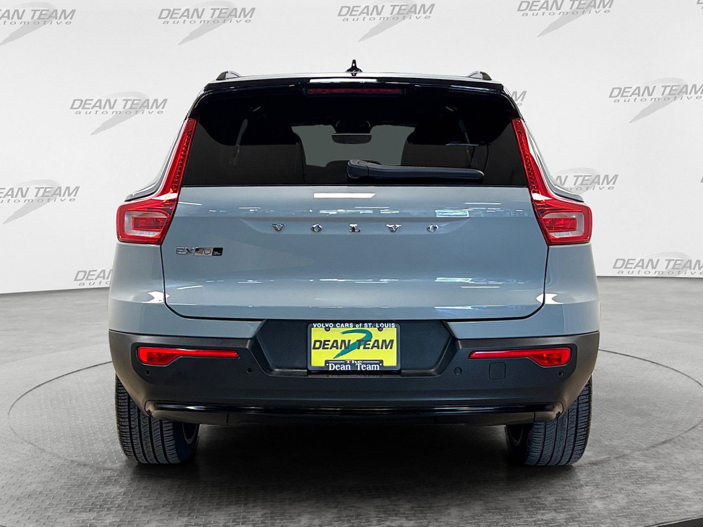 Used 2025 Volvo EX40 Plus w/ Climate Package AWD/4WD image 8