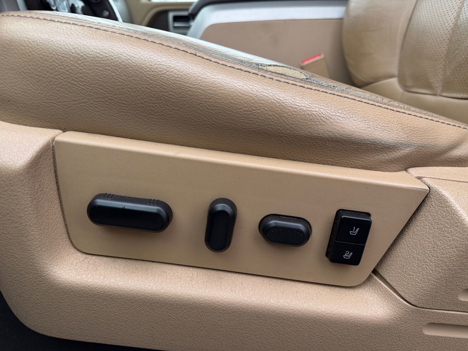 Used 2013 Ford F150 Lariat w/ Luxury Equipment Group AWD/4WD image 19