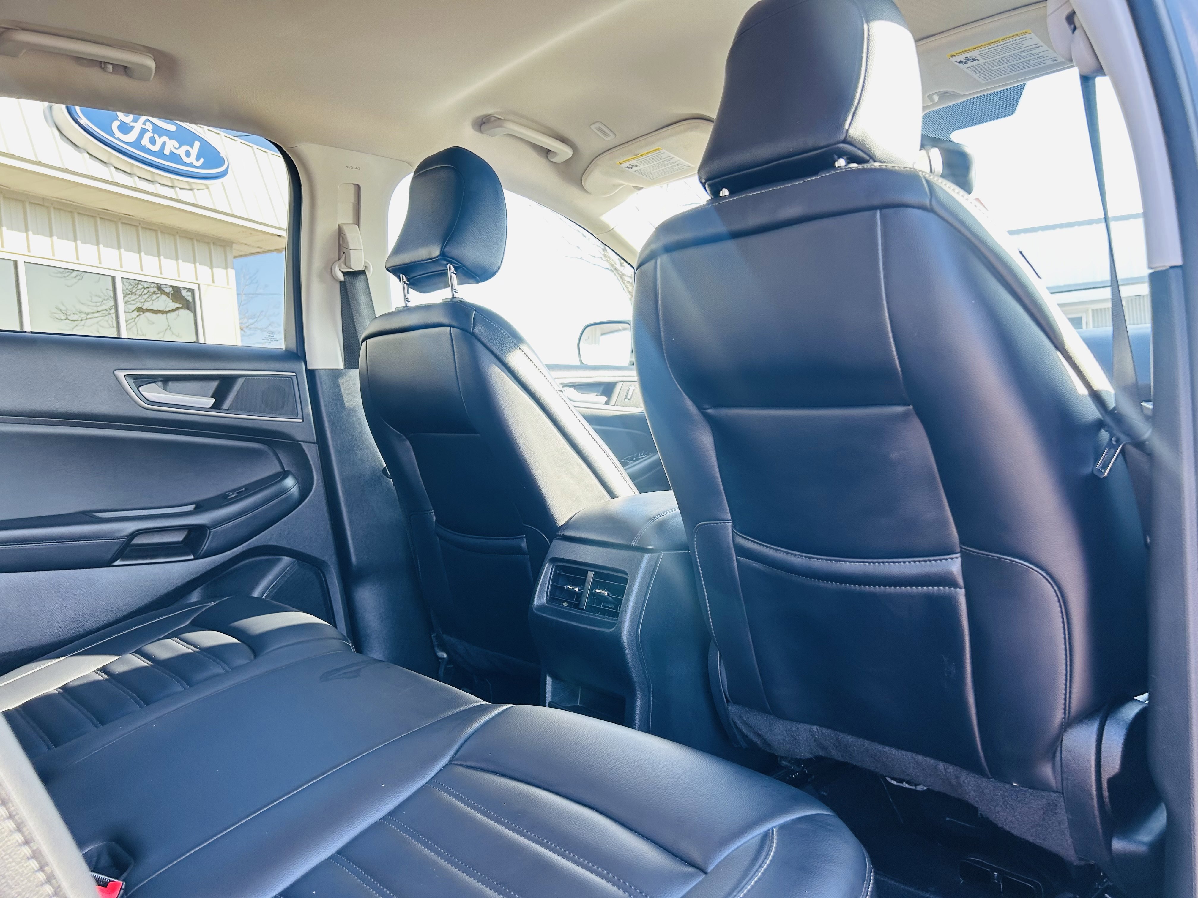 Used 2024 Ford Edge SEL image 13