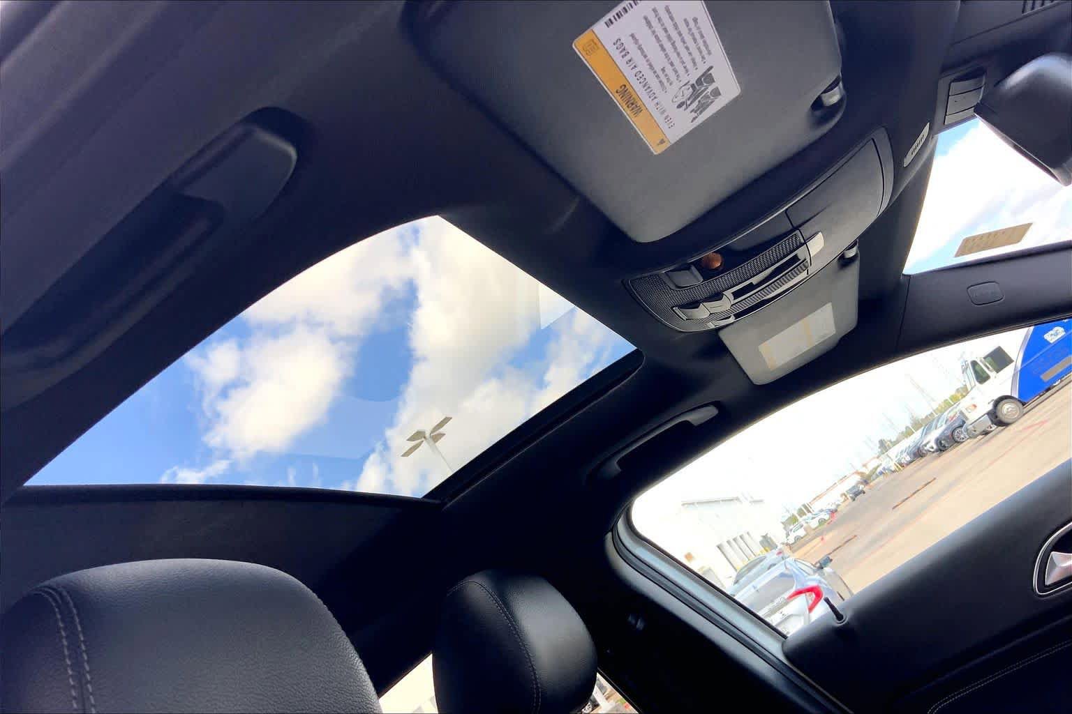 Used 2019 Mercedes-Benz GLA 250 4MATIC image 13