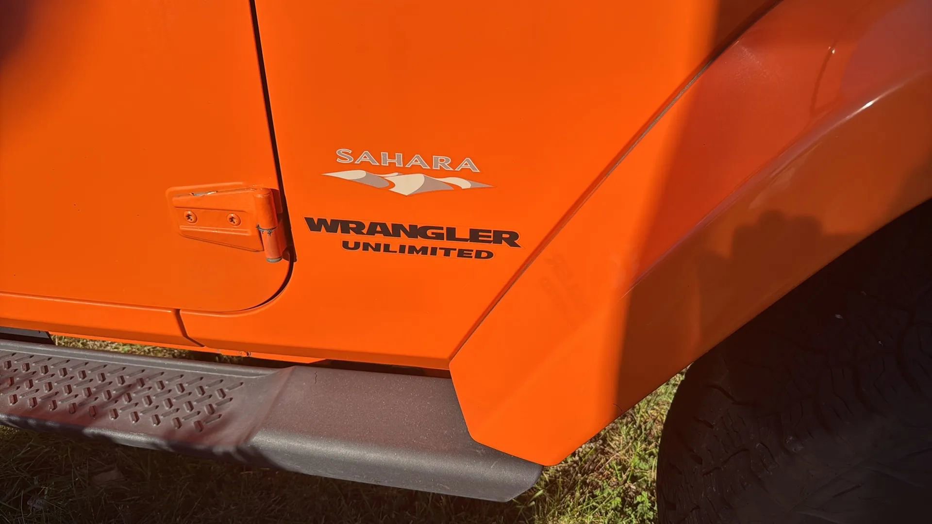 Used 2012 Jeep Wrangler Unlimited Sahara image 4