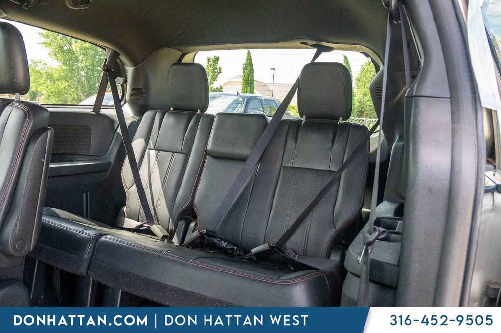 Used 2016 Dodge Grand Caravan R/T FWD image 22
