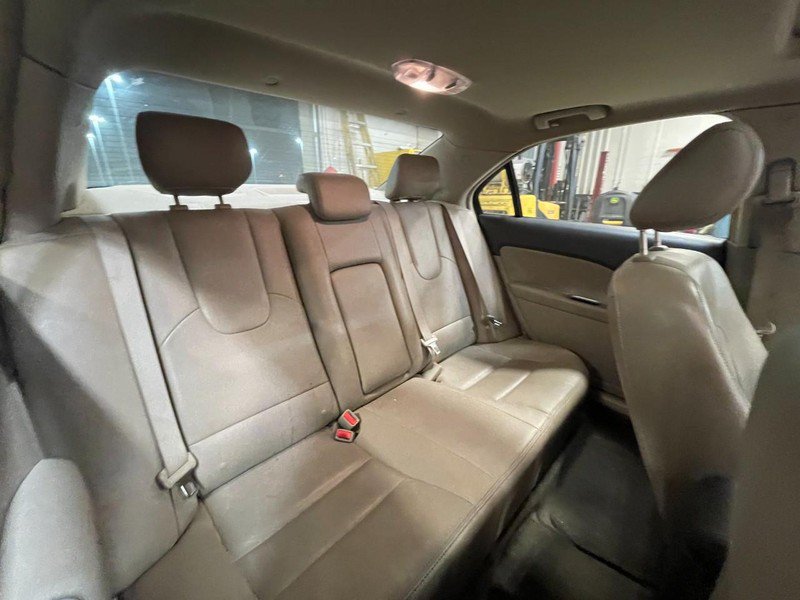 Used 2011 Ford Fusion SEL w/ 302A Rapid Spec Order Code FWD image 5