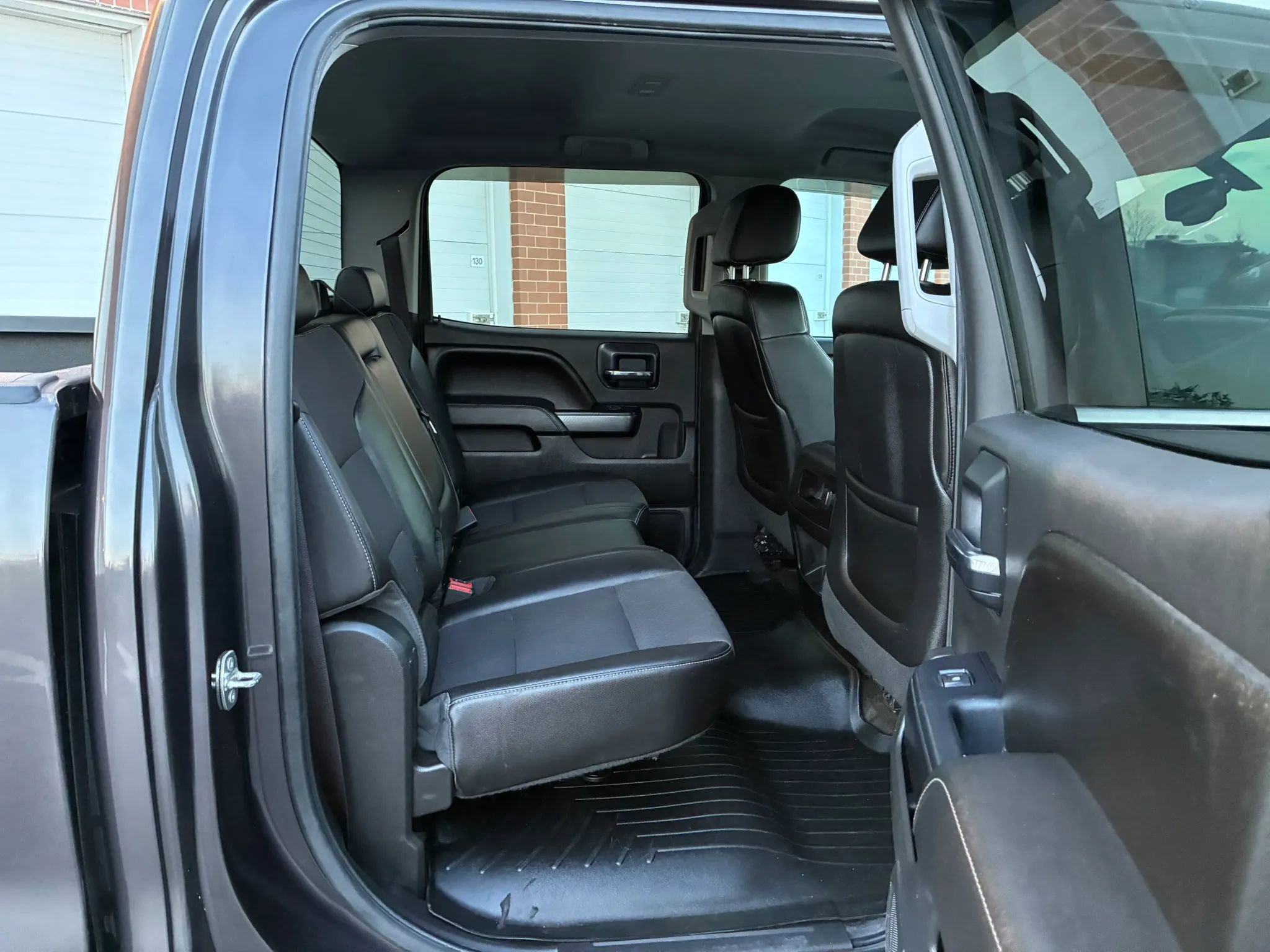 Used 2015 GMC Sierra 1500 SLE image 15