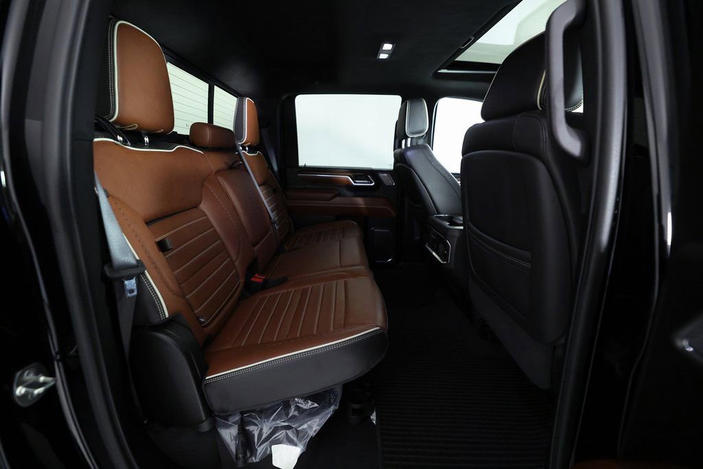 Used 2024 GMC Sierra 3500 Denali Ultimate image 17