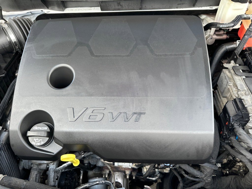 Used 2022 Chevrolet Traverse LT image 11