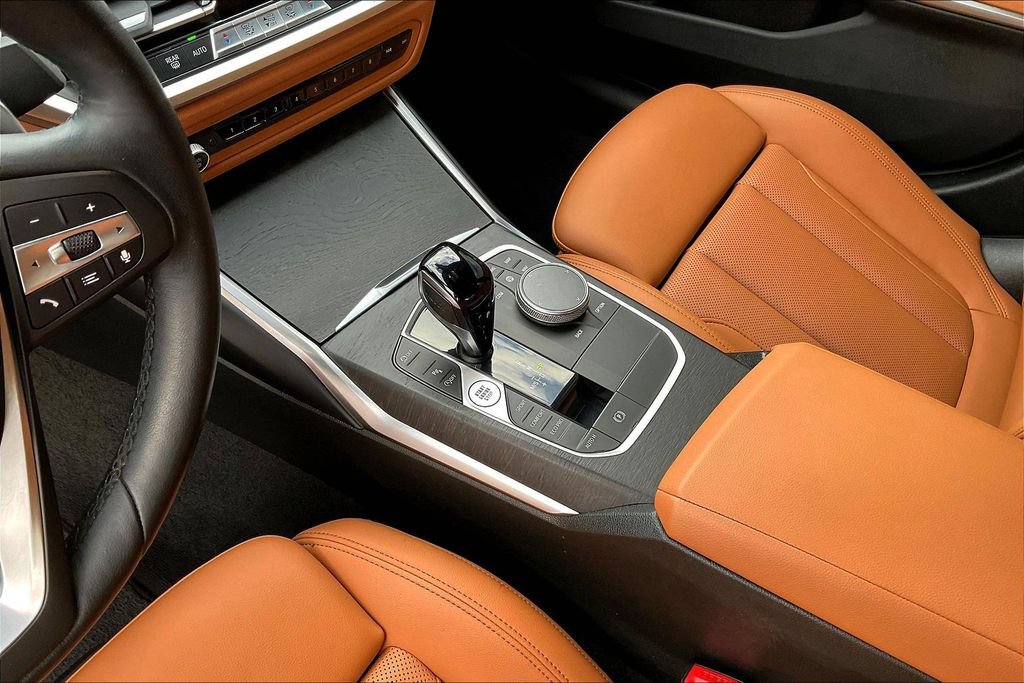 Used 2022 BMW 330i xDrive Sedan w/ Premium Package AWD/4WD image 18