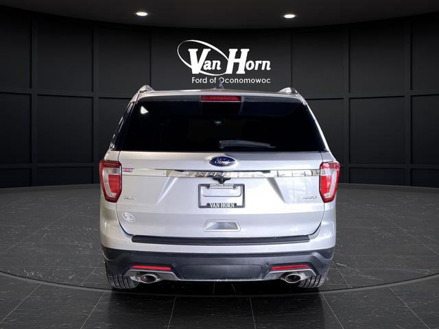 Used 2018 Ford Explorer XLT image 10