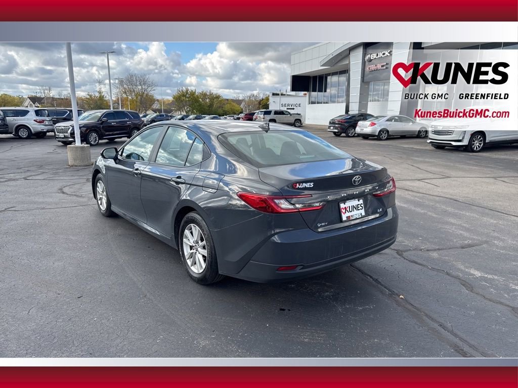 Used 2025 Toyota Camry LE image 7