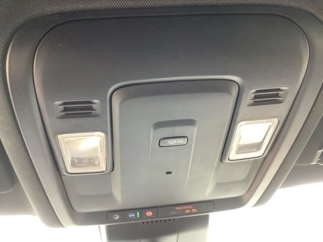Used 2023 Chevrolet Suburban LS AWD/4WD image 36