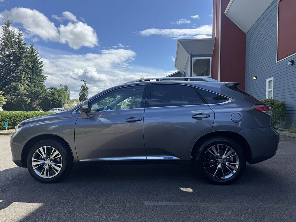 Used 2013 Lexus RX 450h AWD w/ Navigation Pkg image 6