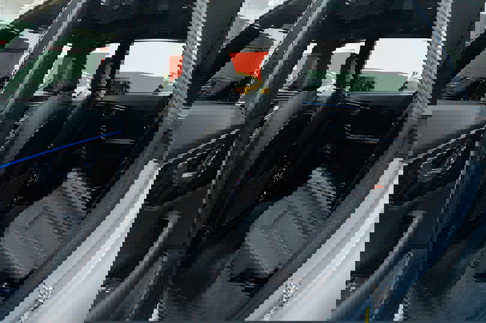 Used 2019 Audi Q8 Prestige w/ Towing Package image 19