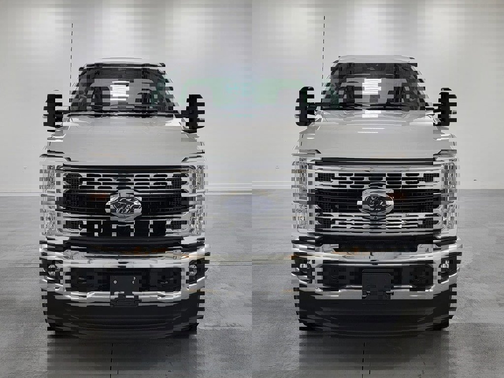Used 2023 Ford F350 XLT w/ 360-Degree Camera Package image 3