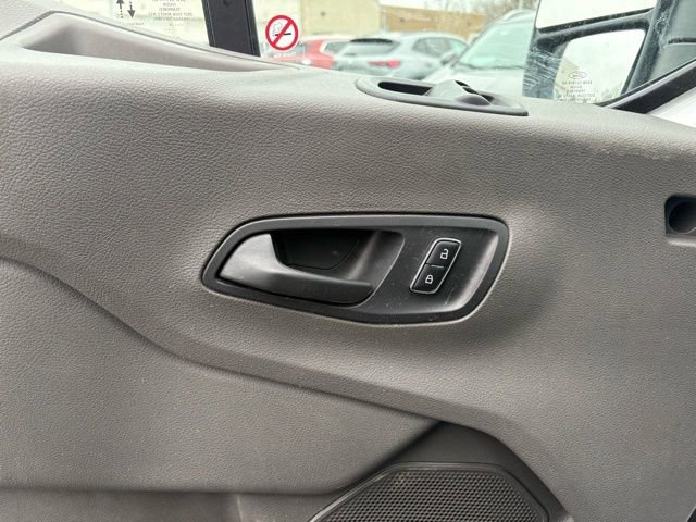 Used 2024 Ford Transit 250 Low Roof w/ Exterior Upgrade Package image 27