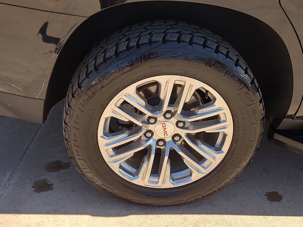 Used 2023 GMC Yukon SLT image 6