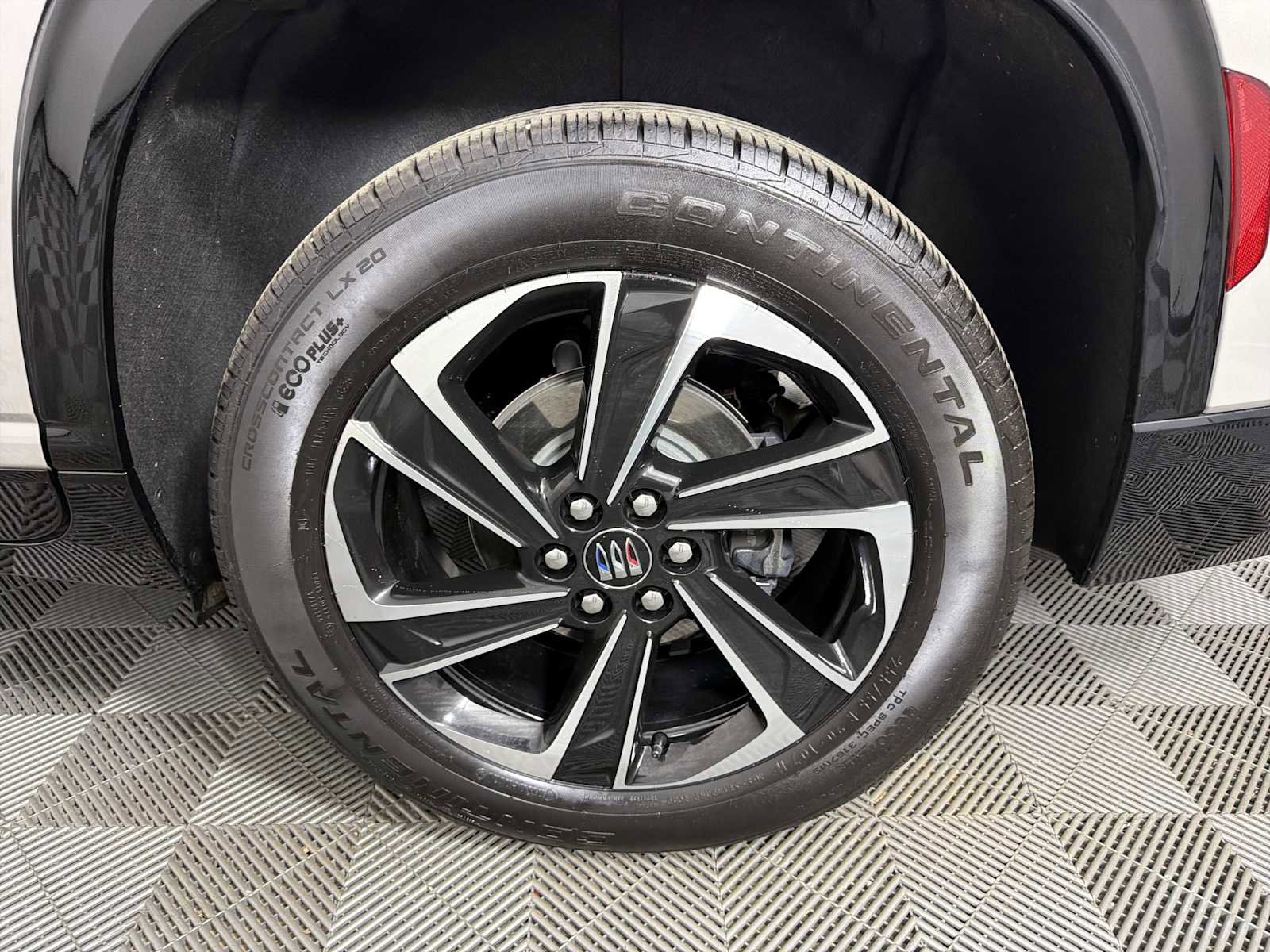 New 2026 Buick Enclave Sport Touring w/ Power Package image 20