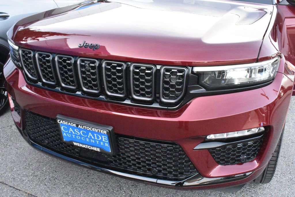 Used 2025 Jeep Grand Cherokee Summit w/ Adv Protech Group IV image 10