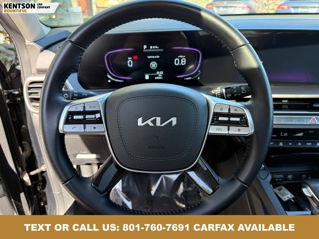Used 2025 Kia Telluride S AWD/4WD image 17
