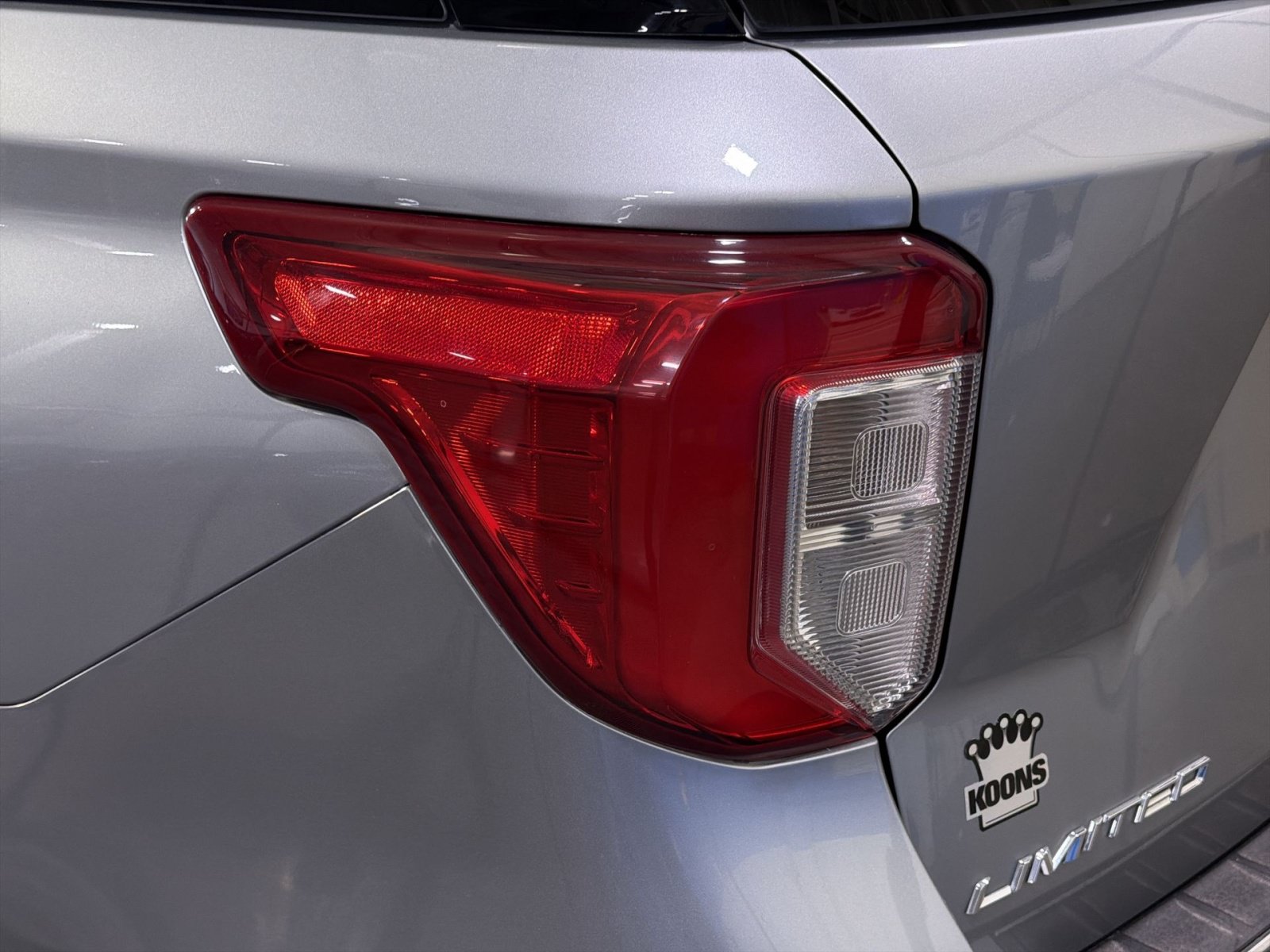 Used 2020 Ford Explorer Limited AWD/4WD image 17