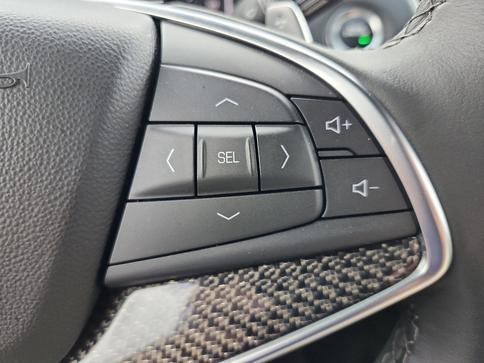 Used 2025 Cadillac XT5 Sportv w/ Technology Package image 30