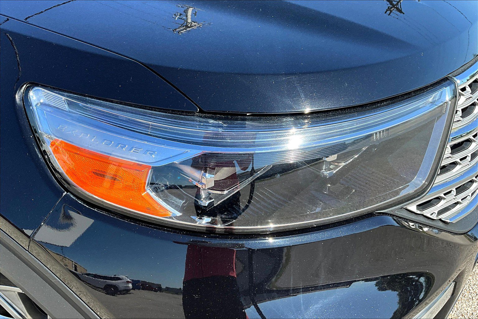 Used 2022 Ford Explorer Limited image 28