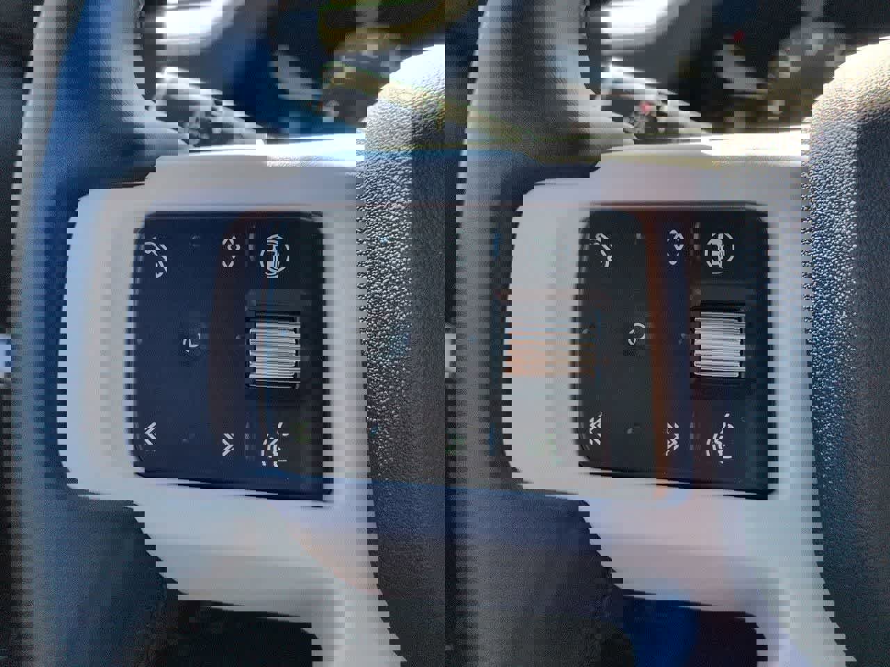 Certified 2025 Land Rover Defender 110 S image 25