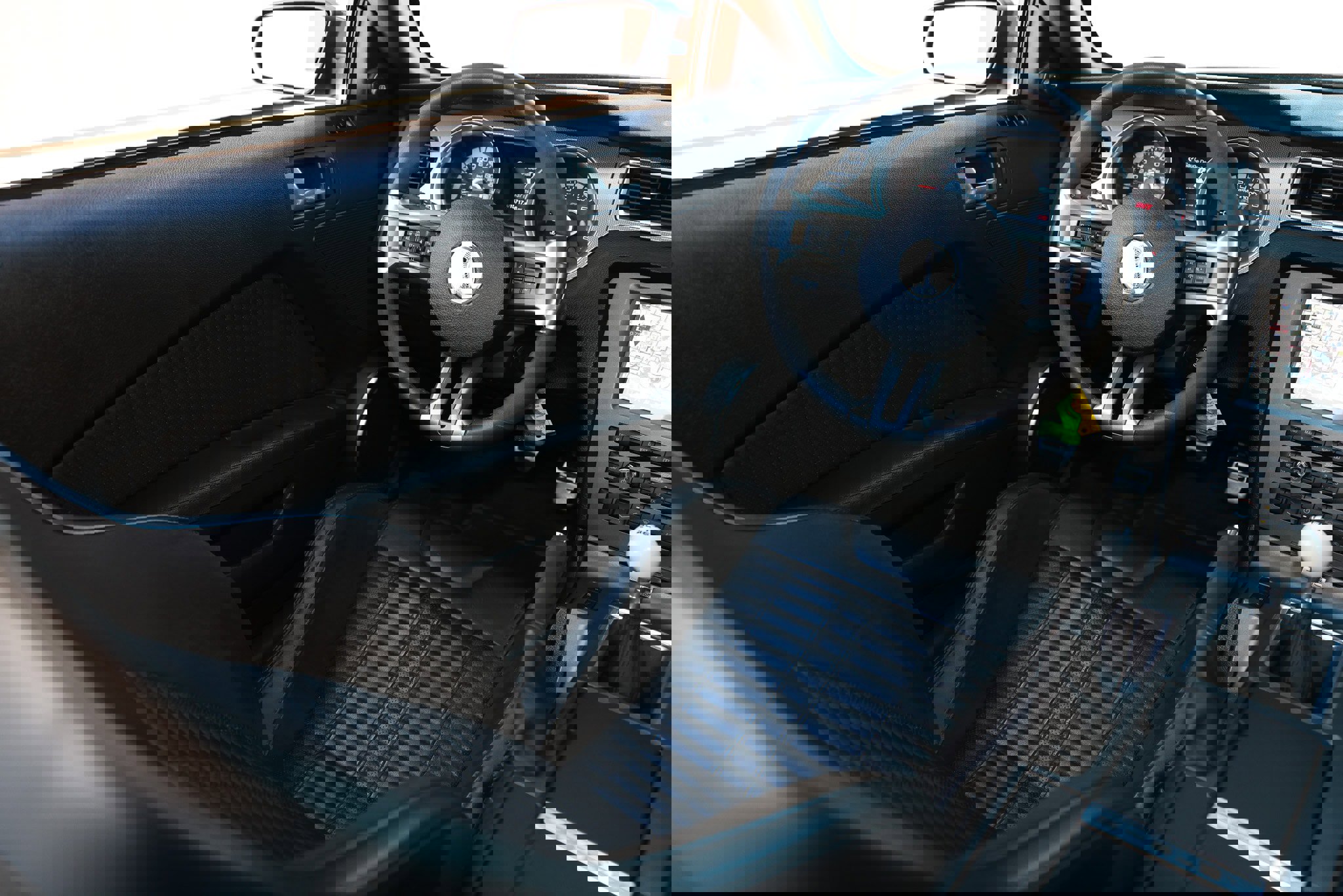 Used 2014 Ford Mustang Shelby GT500 w/ Equipment Group 821A image 25