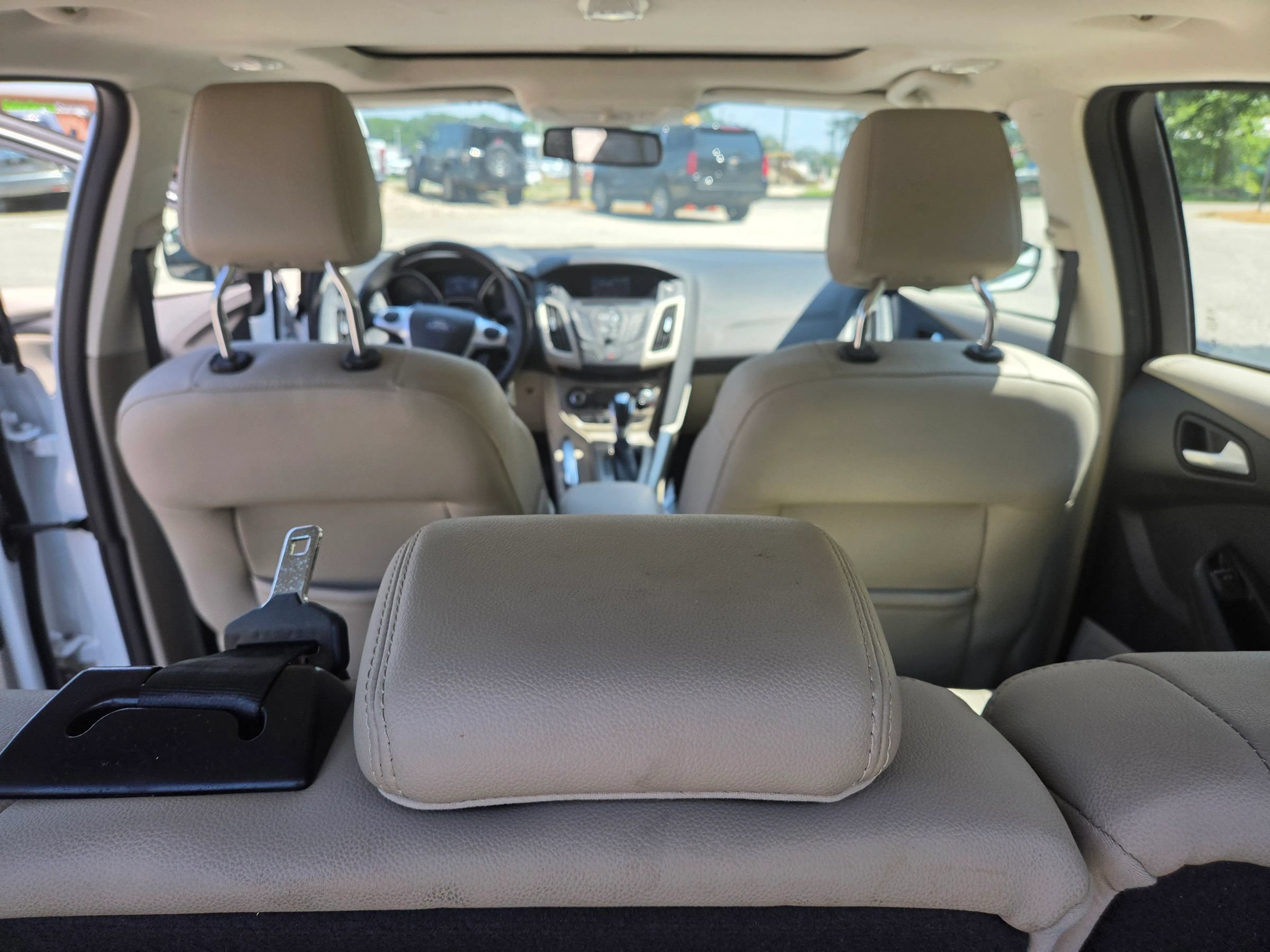 Used 2012 Ford Focus SEL FWD image 19