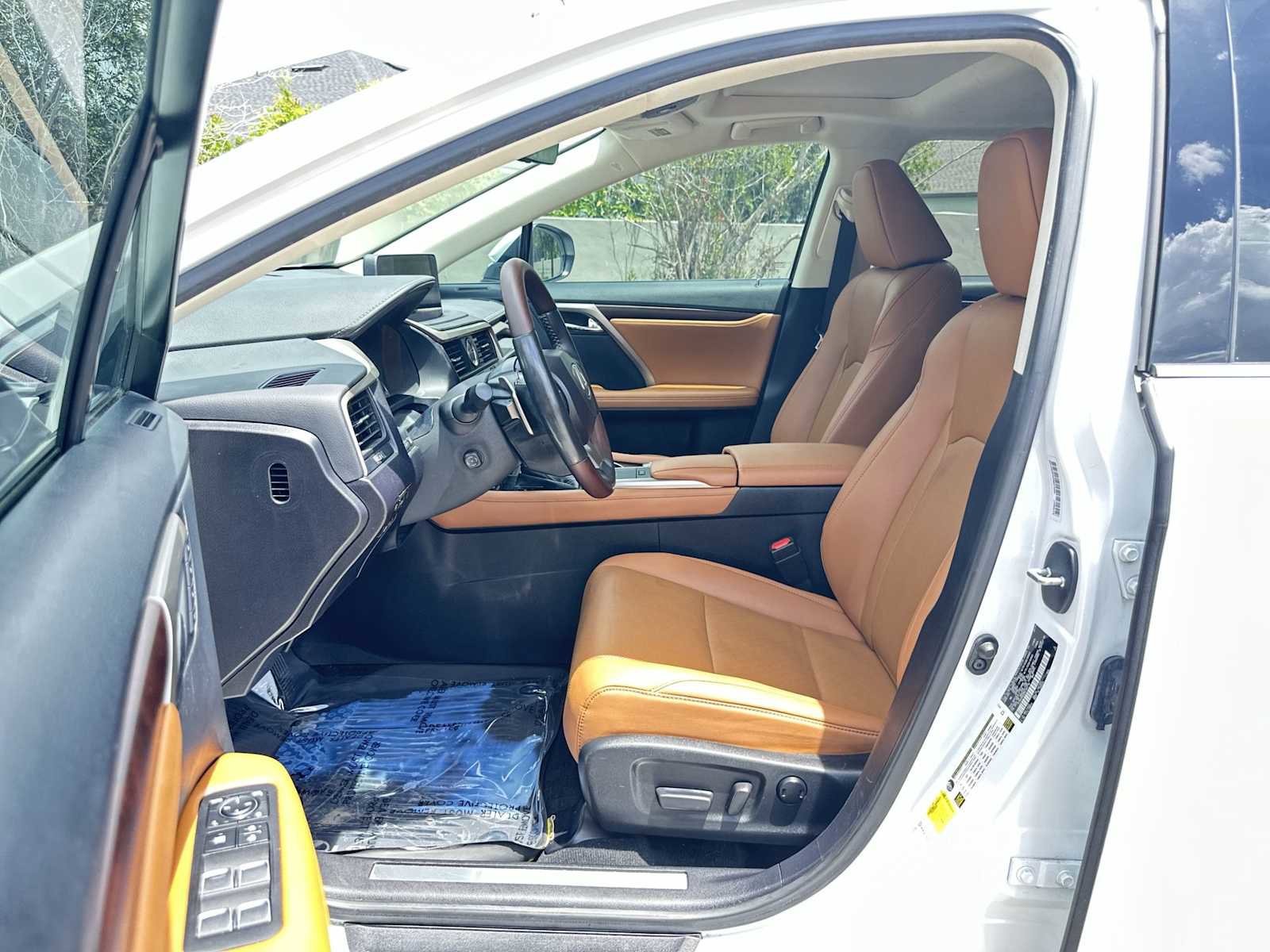 Used 2021 Lexus RX 350 FWD w/ Premium Package image 2