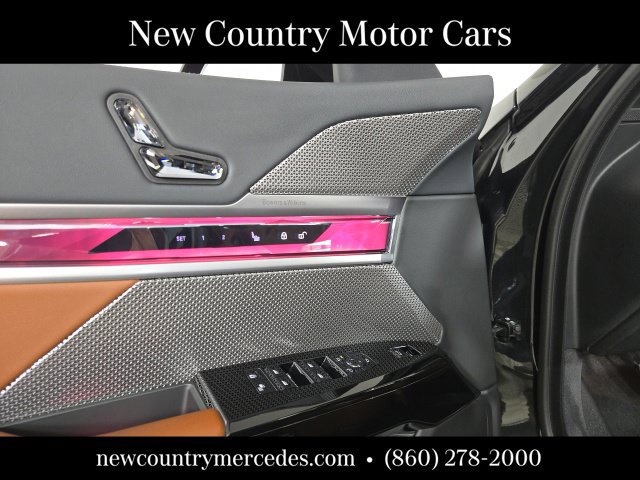 Used 2024 BMW 740i xDrive w/ M Sport Professional Package AWD/4WD image 21