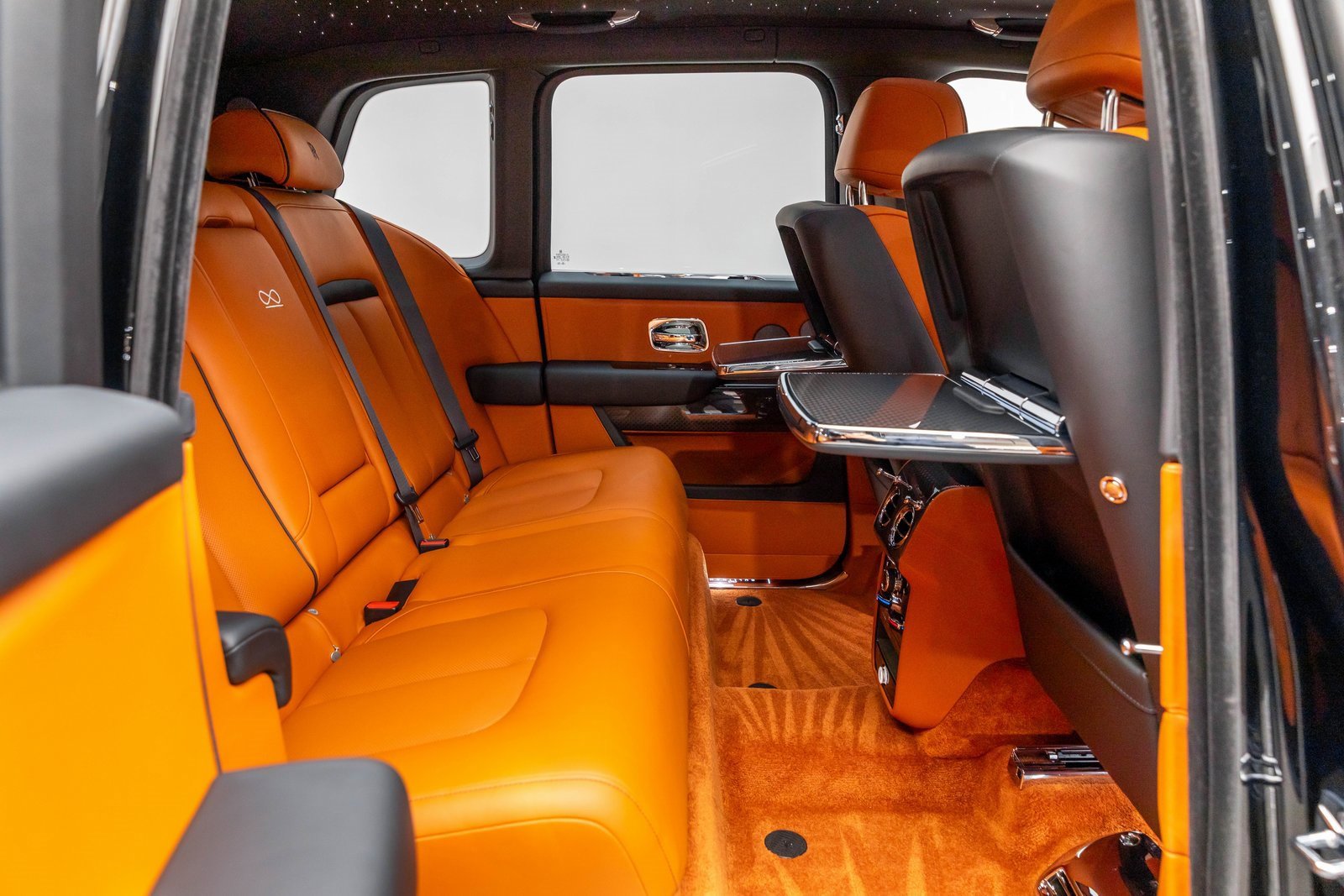 New 2026 Rolls-Royce Cullinan Black Badge image 52