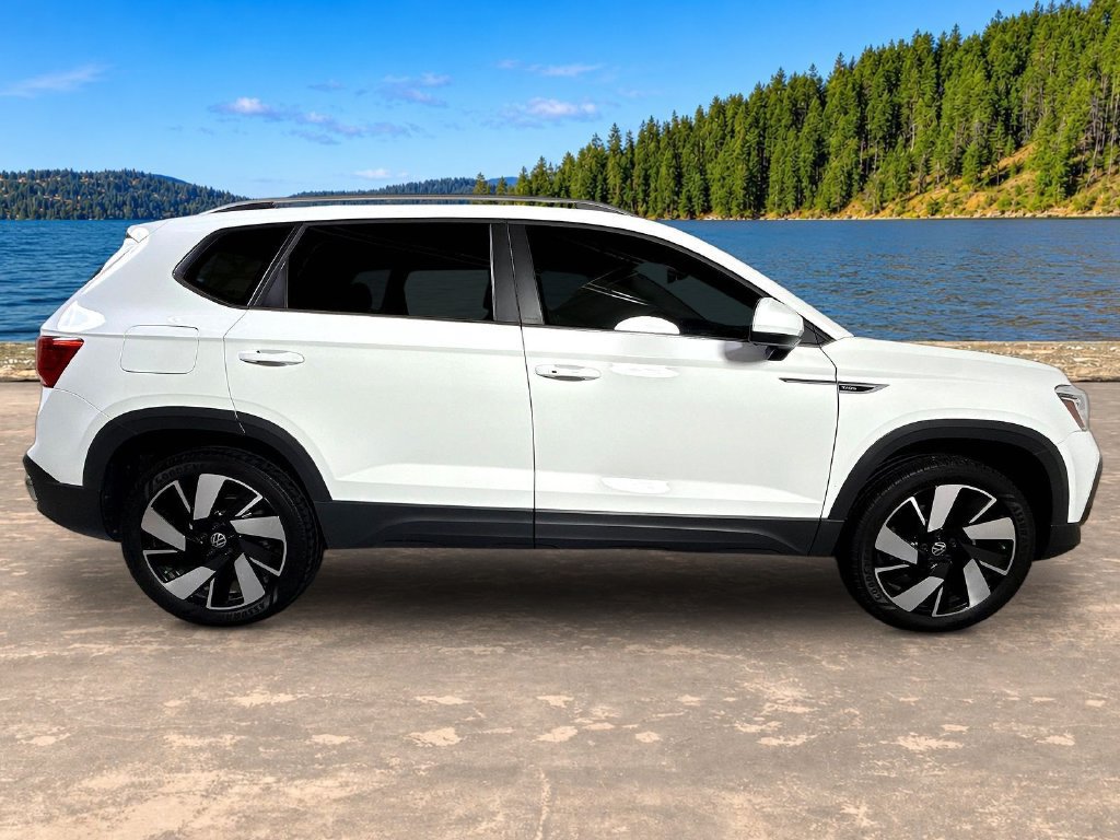 Used 2023 Volkswagen Taos SEL AWD/4WD image 4