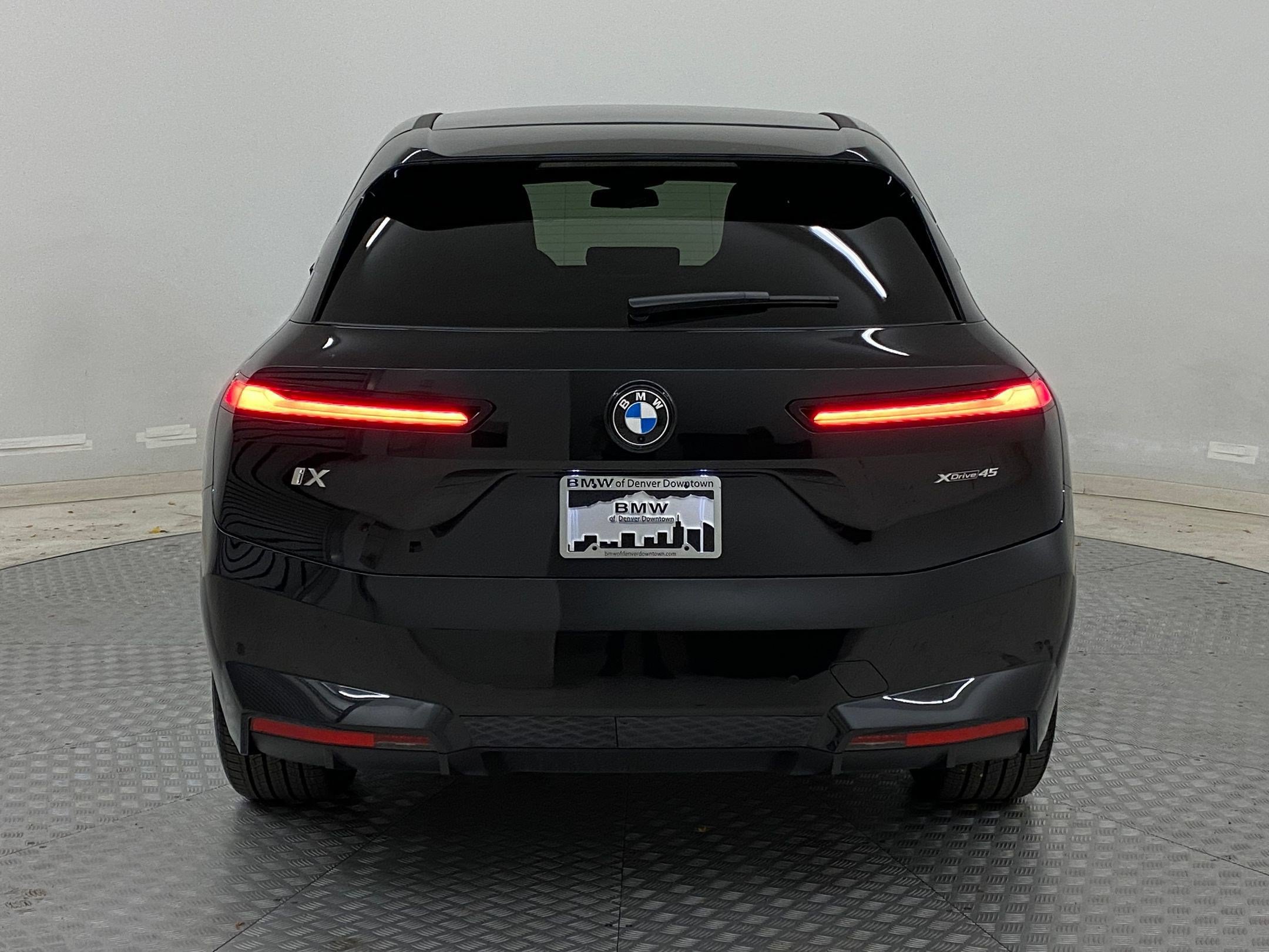 Used 2026 BMW iX xDrive45 AWD/4WD image 9