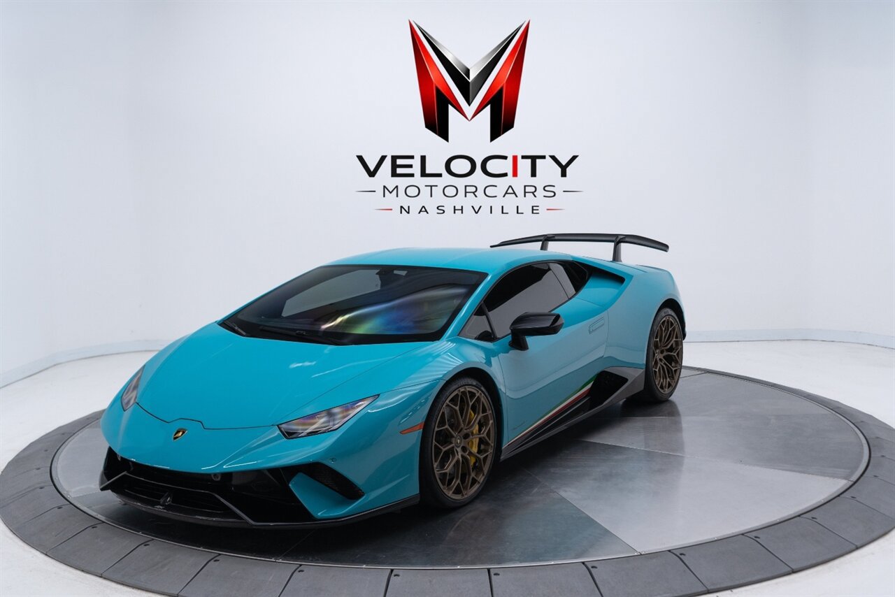 Used 2019 Lamborghini Huracan Performante AWD/4WD image 10
