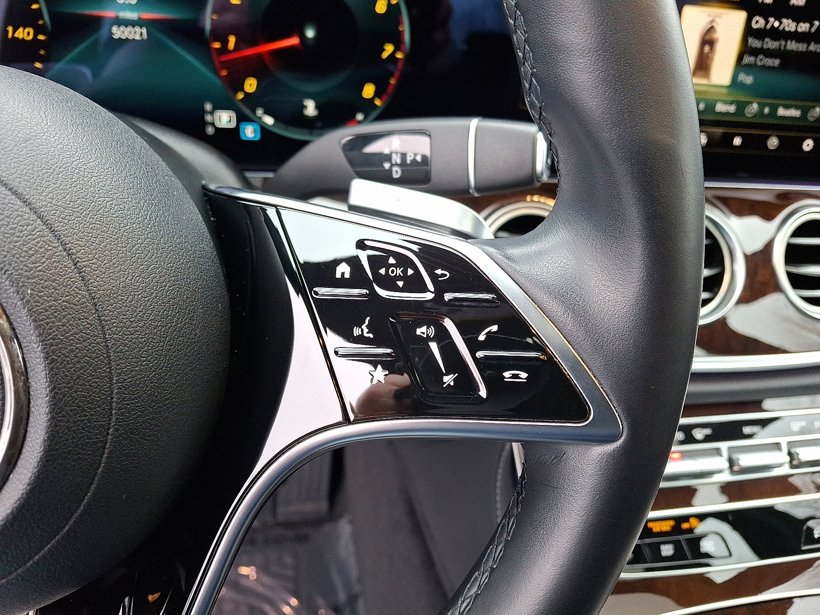 Certified 2021 Mercedes-Benz E 350 4MATIC Sedan image 23