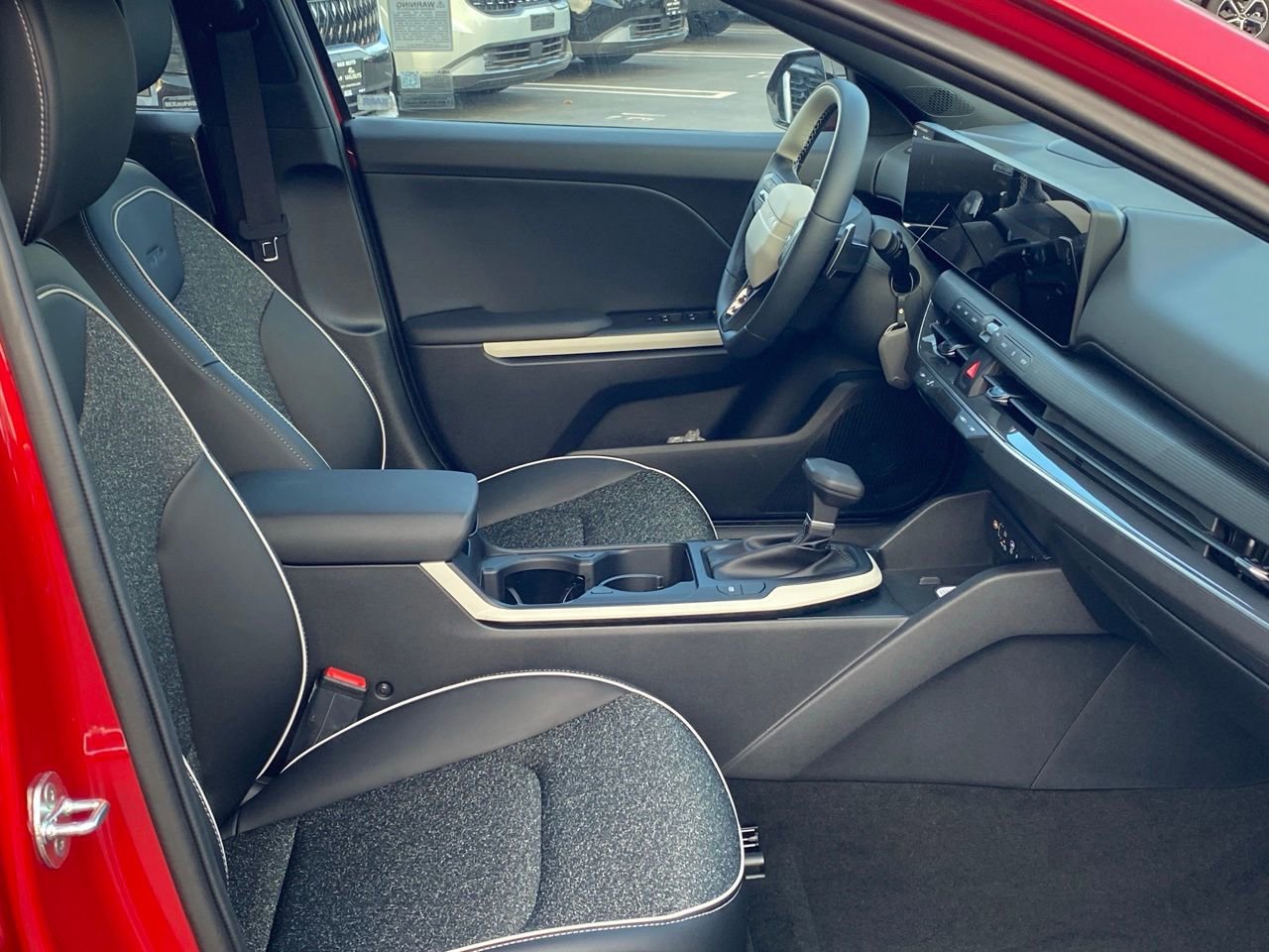 New 2025 Kia K4 GT-Line image 27