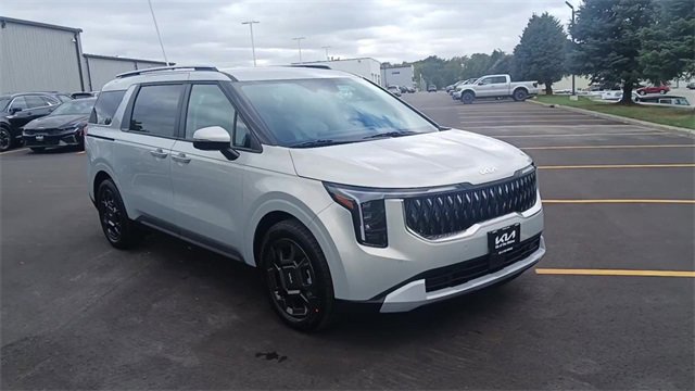 New 2026 Kia Carnival EX image 5