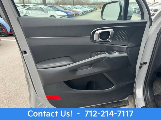 New 2025 Kia Sorento S image 16