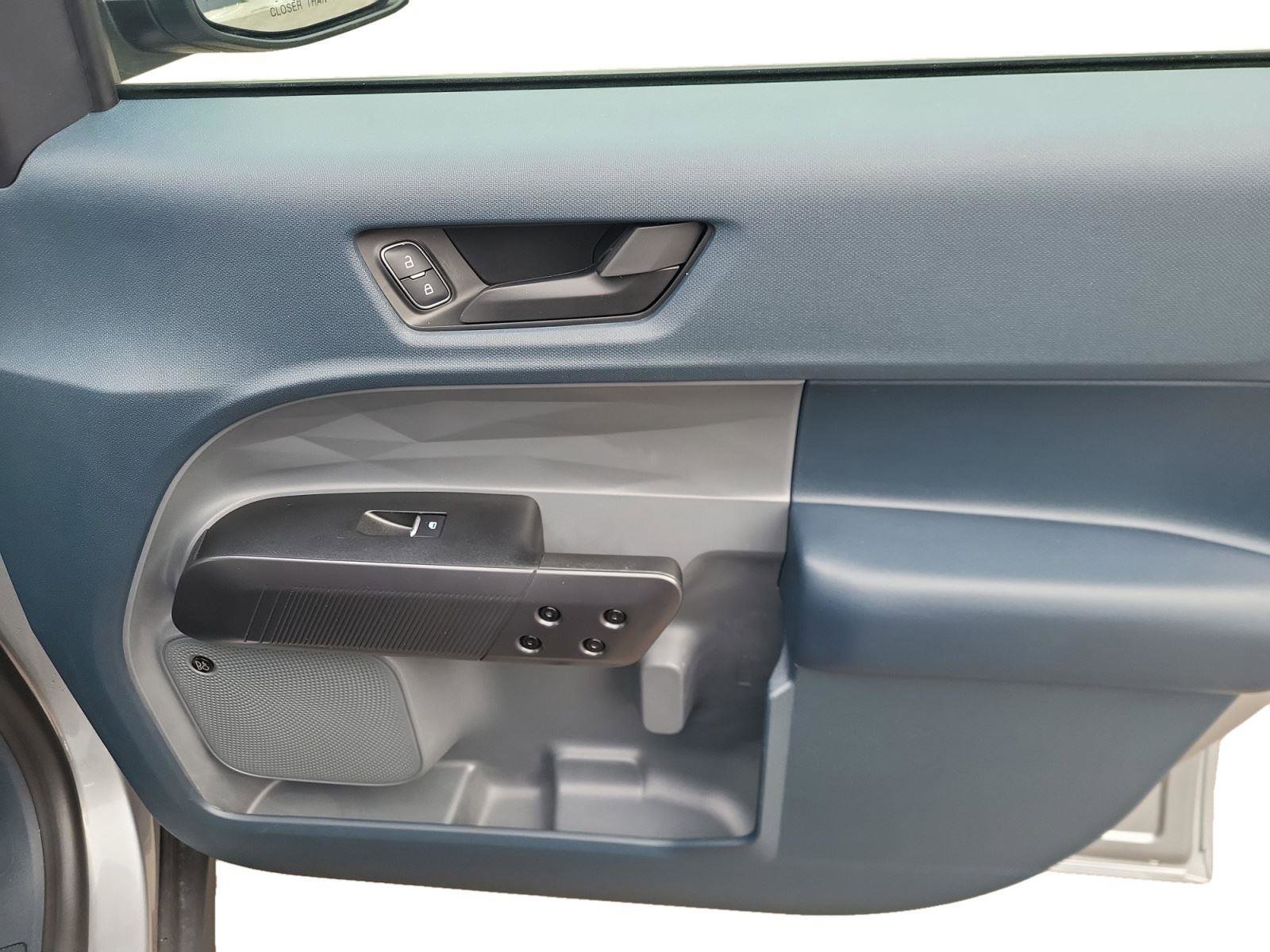 Used 2024 Ford Maverick Lariat w/ Black Appearance Package image 24