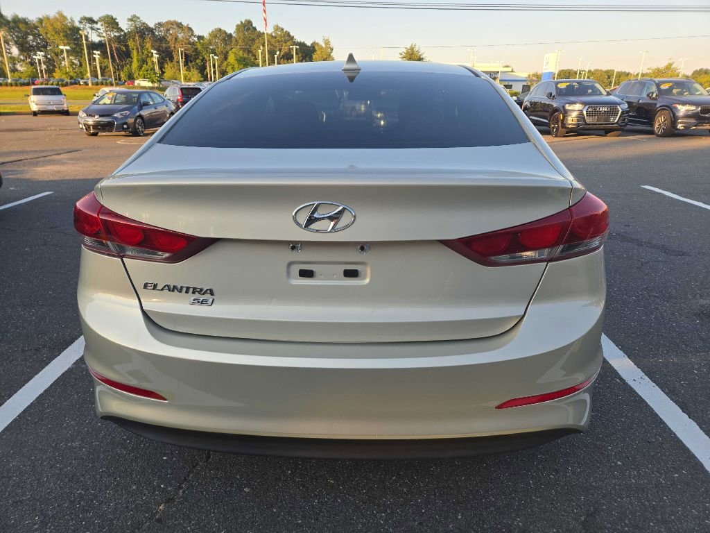 Used 2017 Hyundai Elantra SE image 6
